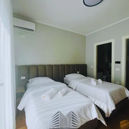 Alze - Guest house *