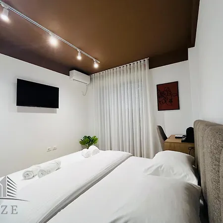 Alze - 3*